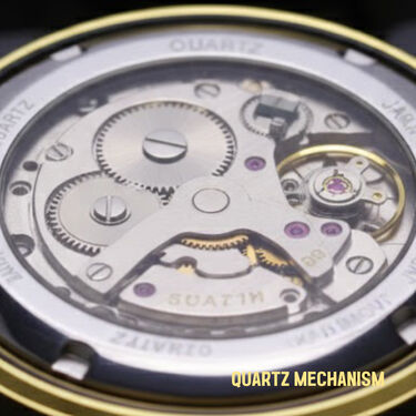 2 Mens Golden Watch (2MW17)