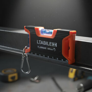 Magnetic Spirit Level (L12)